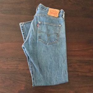 501 Levi button fly jeans 32x30